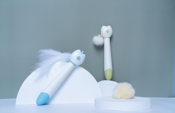 ToysMcLovin's 3-in-1 Cat Wand Toy with Feather Cat Teaser