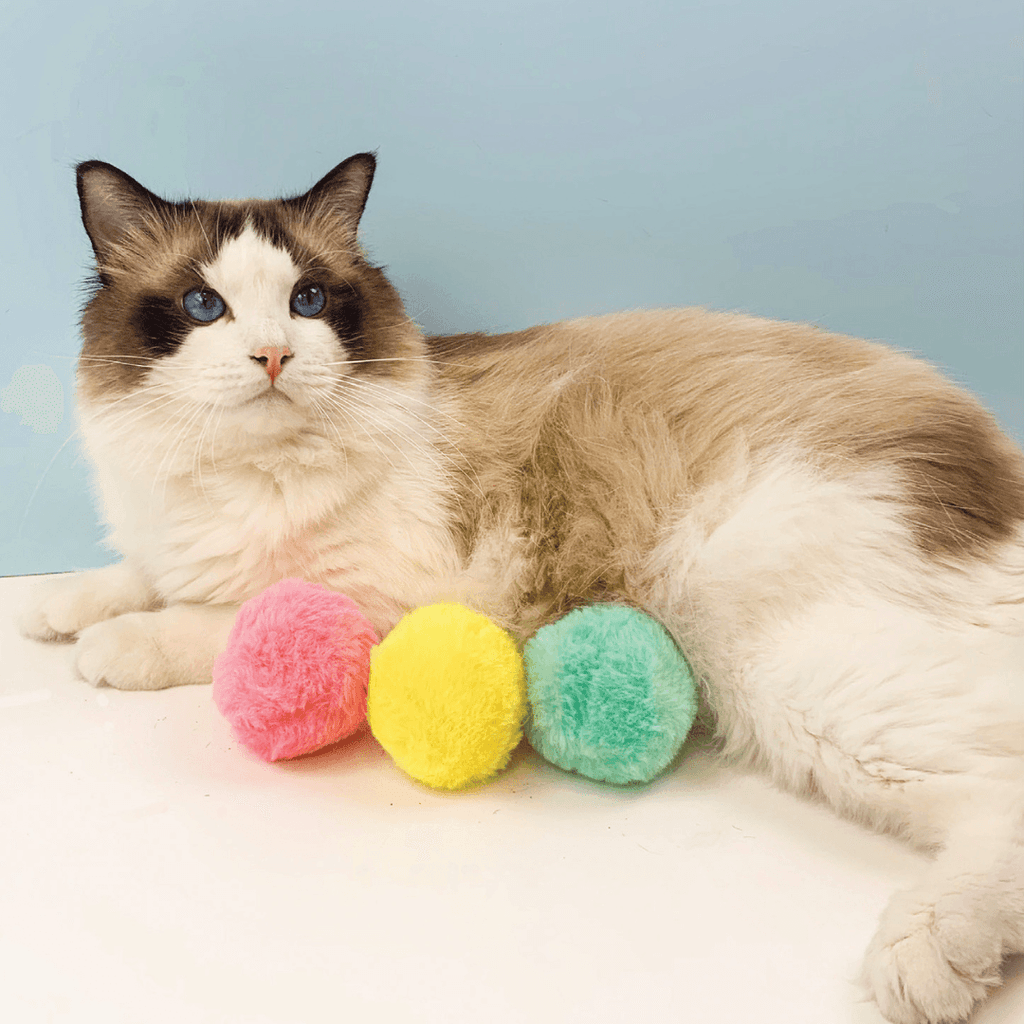 ToysMcLovin's Cat Pom Pom Ball Set